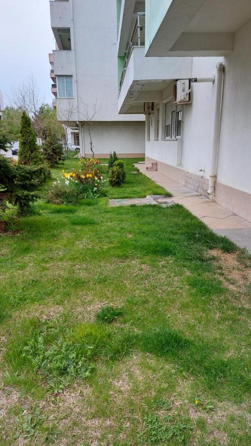 Mamaia Summerland Seaview Apartment ภายนอก รูปภาพ