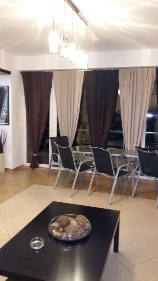 Mamaia Summerland Seaview Apartment ภายนอก รูปภาพ
