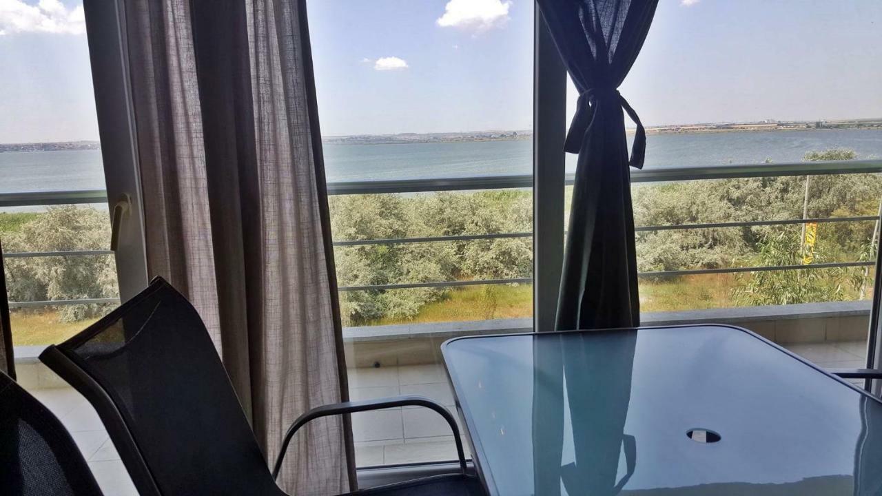 Mamaia Summerland Seaview Apartment ภายนอก รูปภาพ