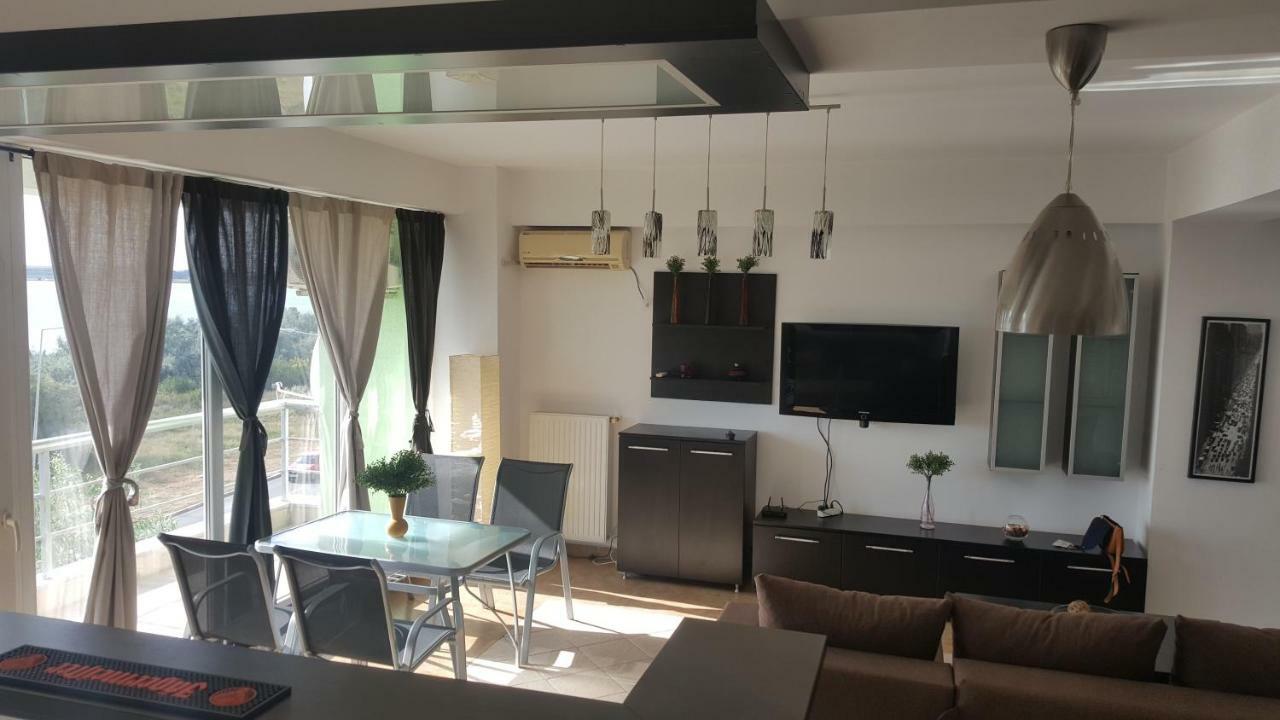 Mamaia Summerland Seaview Apartment ภายนอก รูปภาพ